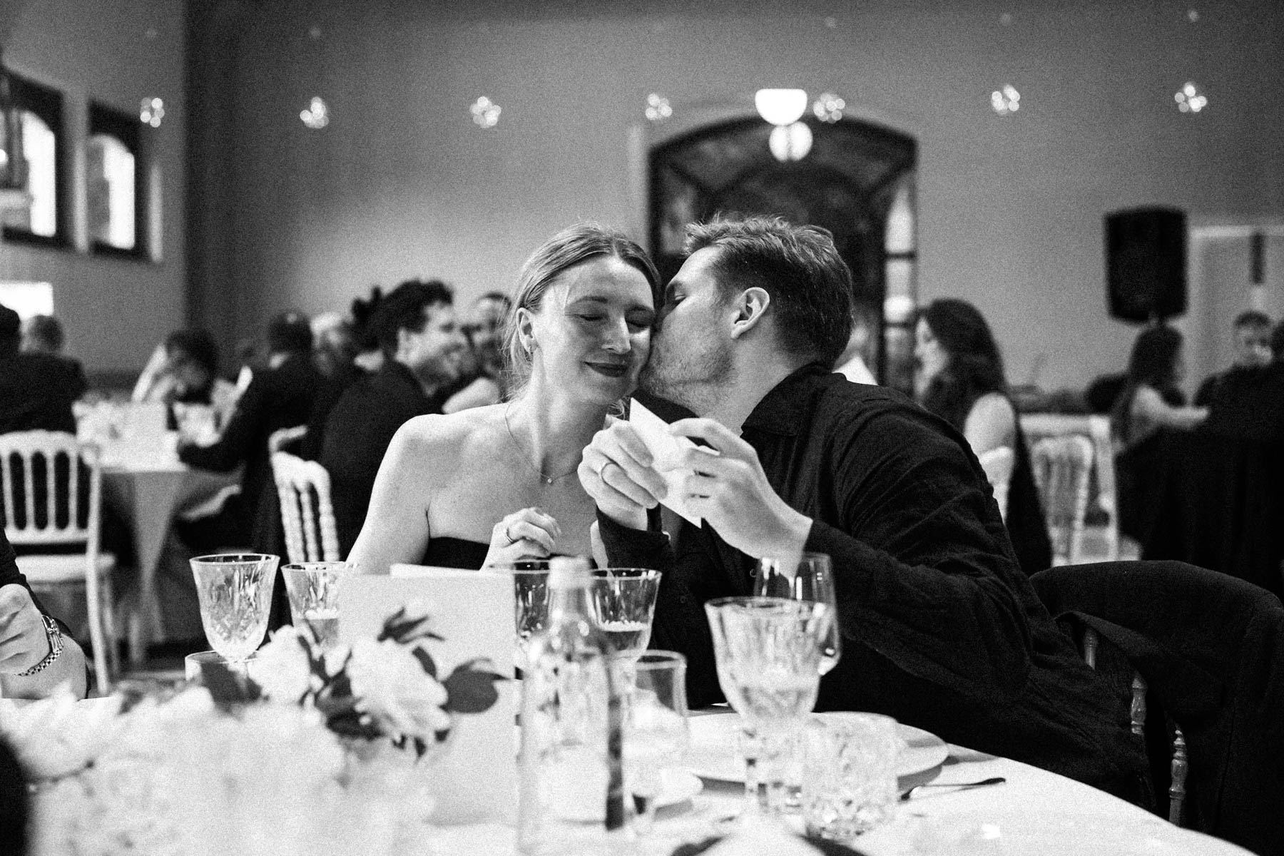Couple celebrates their destination wedding in Abruzzo amidst spectacular Italian scenery